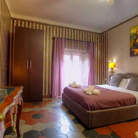 Art Domus Reale Bed & Breakfast
